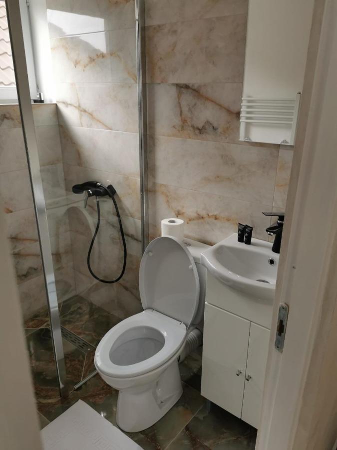 فندق Casa Sonia Târgu Jiu المظهر الخارجي الصورة